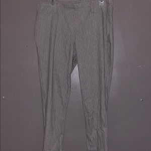 Calf length stripped Jeggings